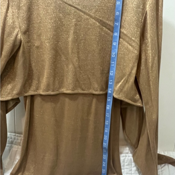 Women 2 pcs top gold shine glitter fabric - Picture 2 of 4